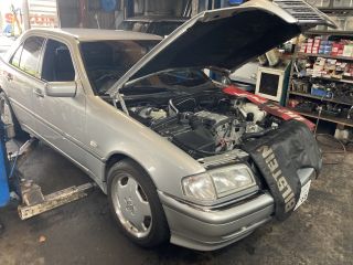 ベンツ　ビルシュタインカーボンクリーン施工の画像