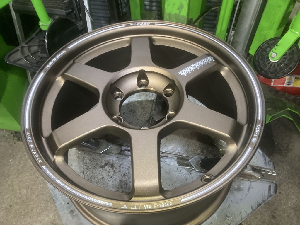 ランクル300　レイズ　TE37XT　１８インチ9J　ジオランダーX-ATの画像