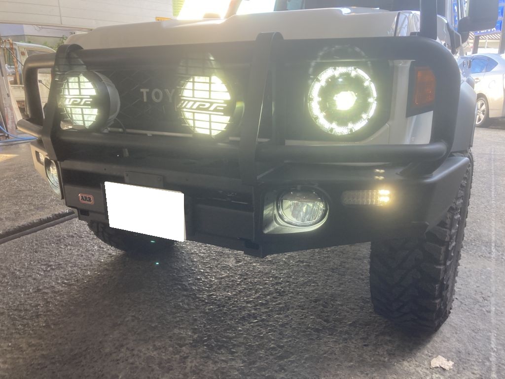 新型ランクル76　ARBデラックスバンパー　レイズホイールA-LAP　取り付けの画像